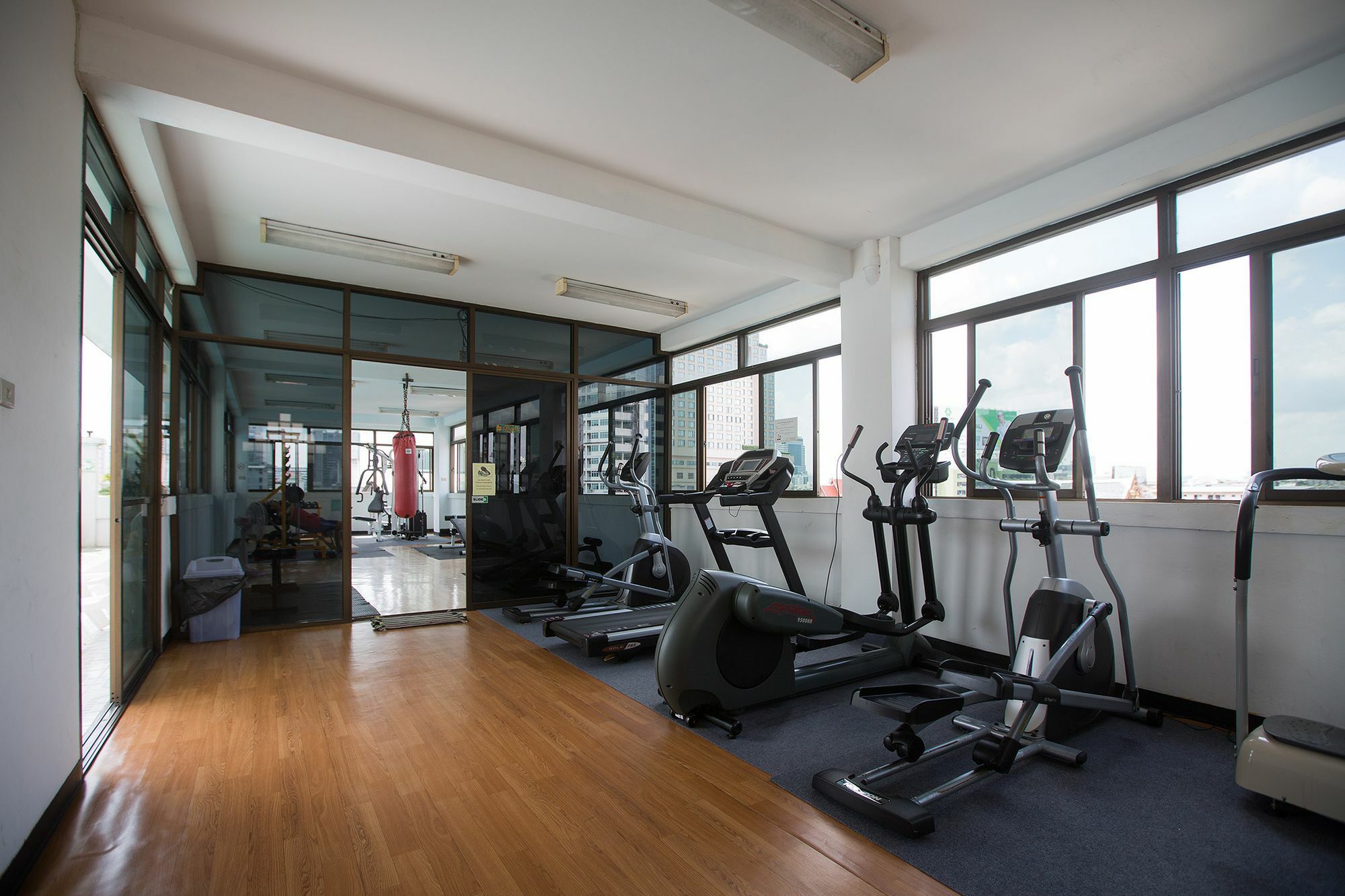 Ratchaprarop Apartment Bangkok Exteriör bild